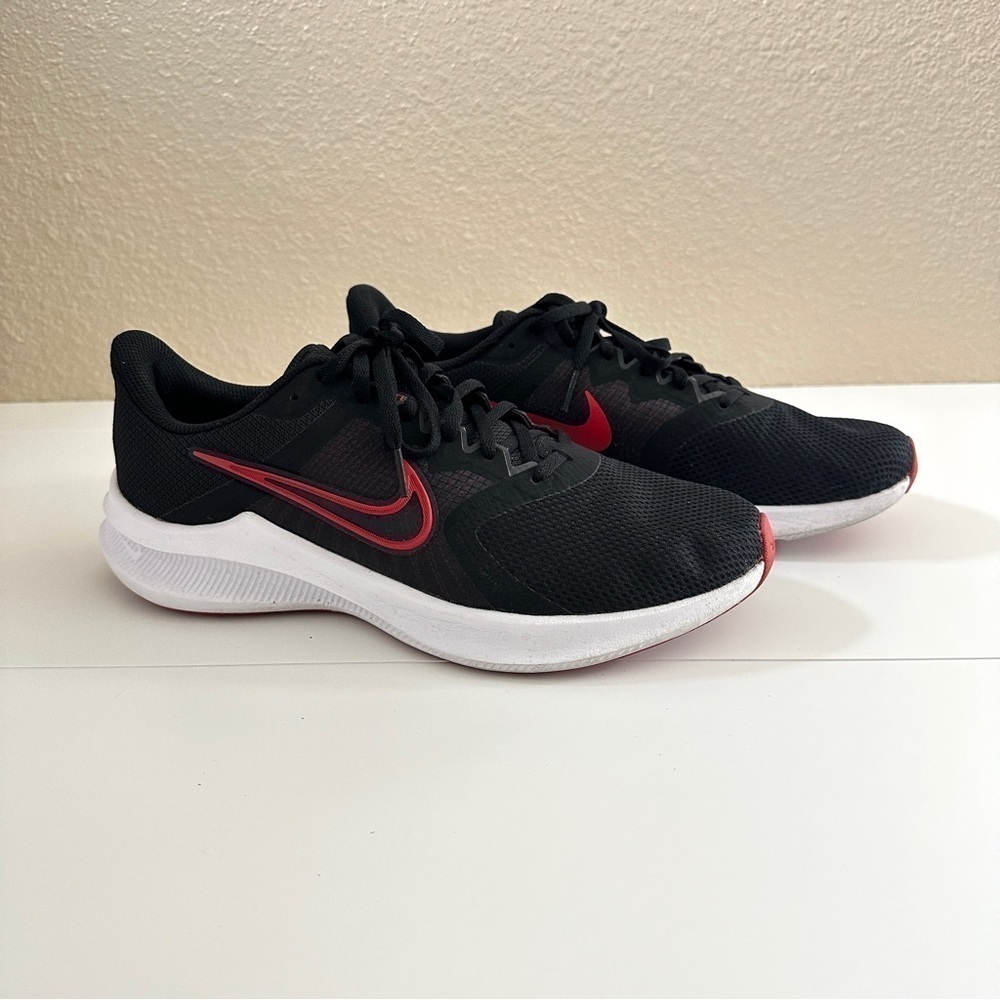 Nike Men's Downshifter 11 Black/Red-White Style CW3411-005 Shoes sz 9.5 - Picture 14 of 14